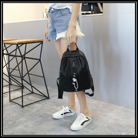 NEW PHOENIX Backpack - Picture 3 of 8